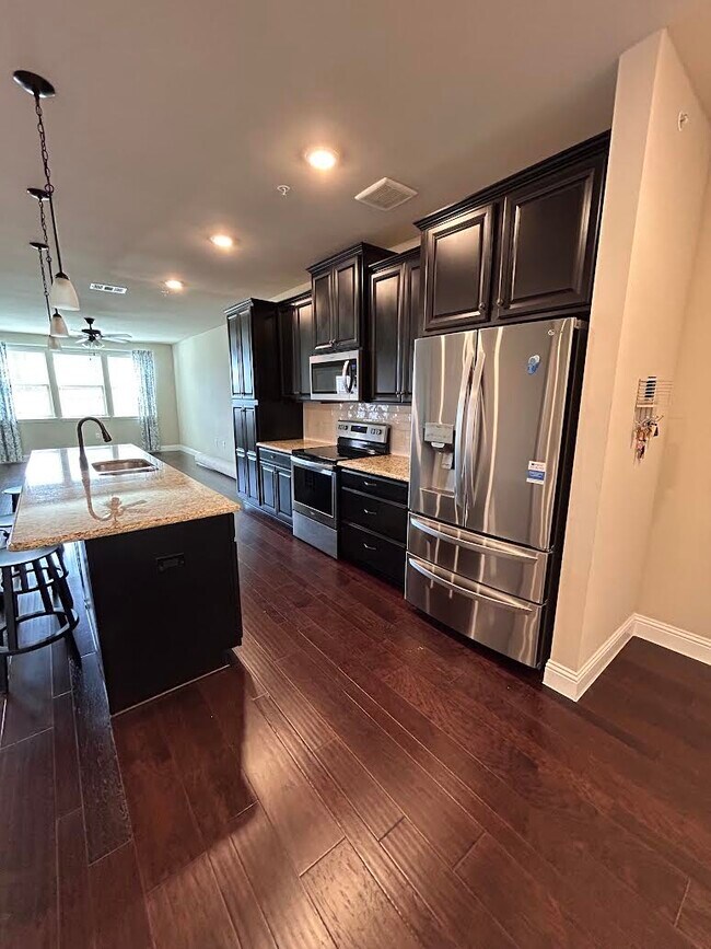 Cocina - 1735 Wittington Pl