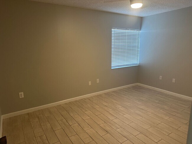 Foto del edificio - 2 Bedroom 2 Bathroom in Winter Haven