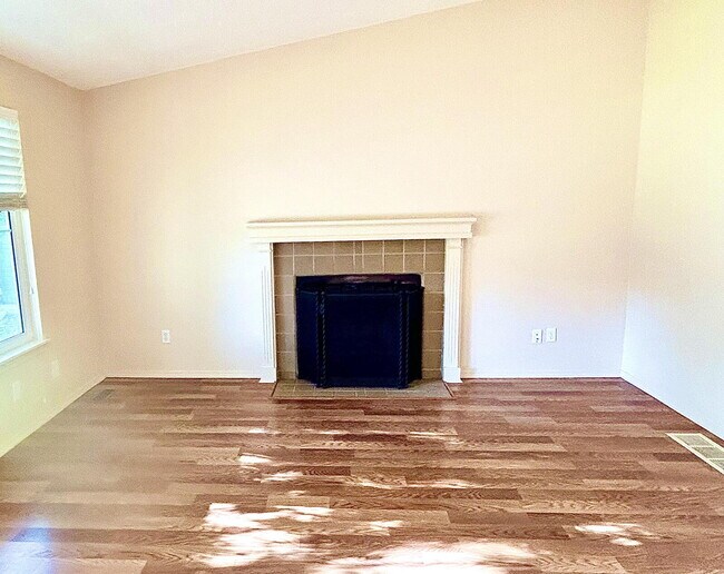 Foto del edificio - AVAILABLE NOW! Charming Home in the Cottonwood Community!