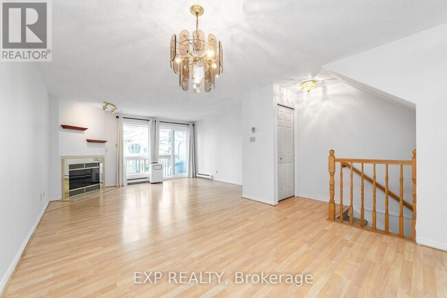 Building Photo - 324 Briston Private