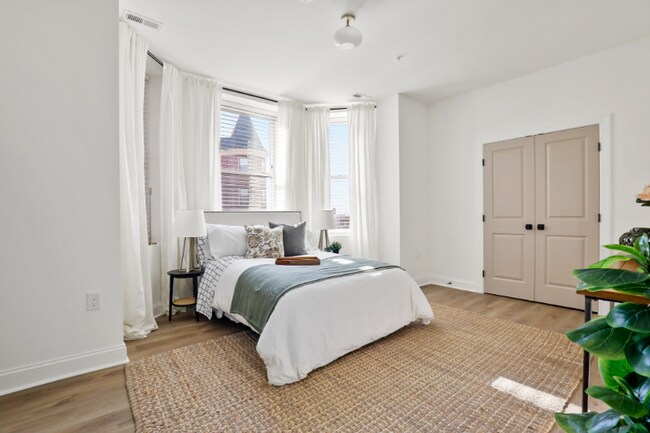 Foto del edificio - 2201 Brookfield Ave