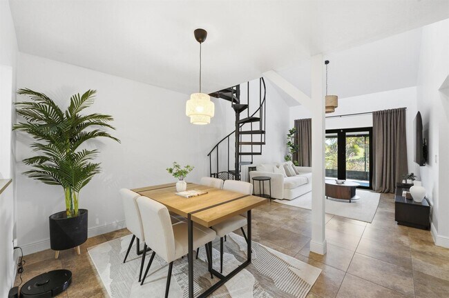 Building Photo - 2075 SW 82nd Ave