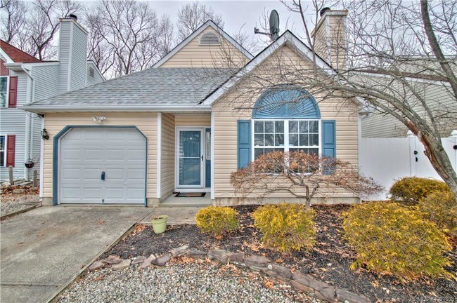 Building Photo - 41 Sunnydale Dr