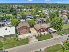 Building Photo - 11375 Allwood St