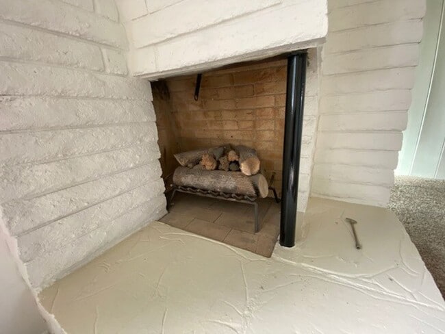 Building Photo - FULLERTON TOWNHOUSE NEAR CSUF   AVAILABLE ...