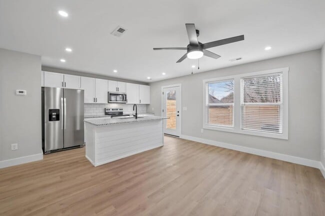 Building Photo - 114 Shipman Dr