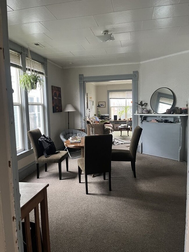 Foto del edificio - 1212 N Garden St