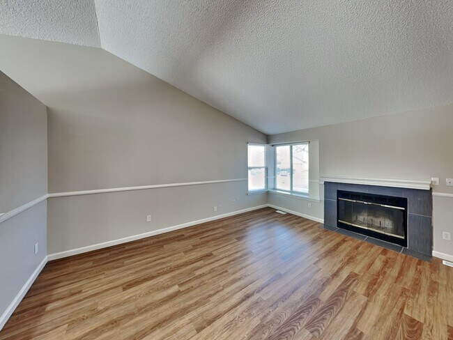 Building Photo - 4861 S Dunkirk Way