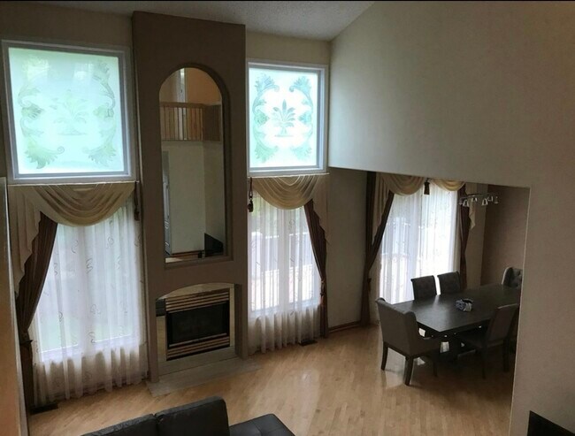 Foto del edificio - 238 Grand Cypress Ct