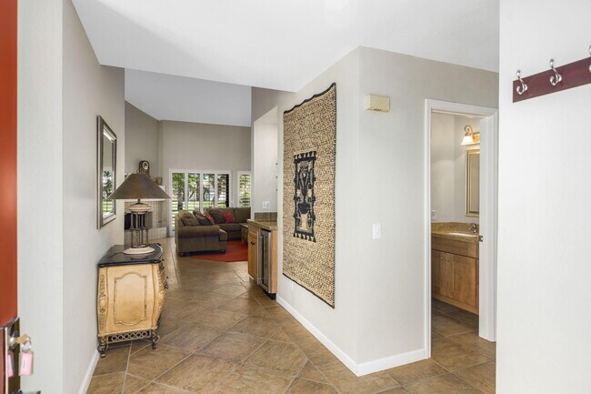 Building Photo - 50082 Avenida Vista Bonita