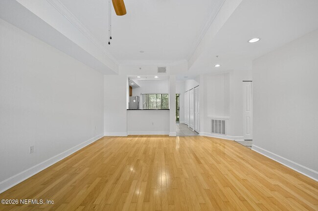Foto del edificio - 9745 Touchton Rd