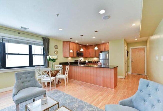 Foto del edificio - 1323 K St SE