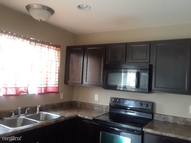 Building Photo - 1334 Autumnview Dr