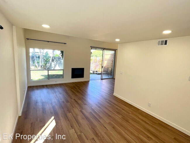 Foto del edificio - 2 br, 2.5 bath House - 140 Coop St