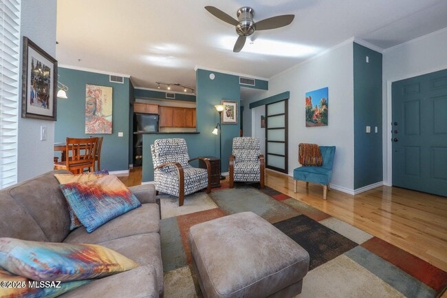Building Photo - 1500 E Pusch Wilderness Dr