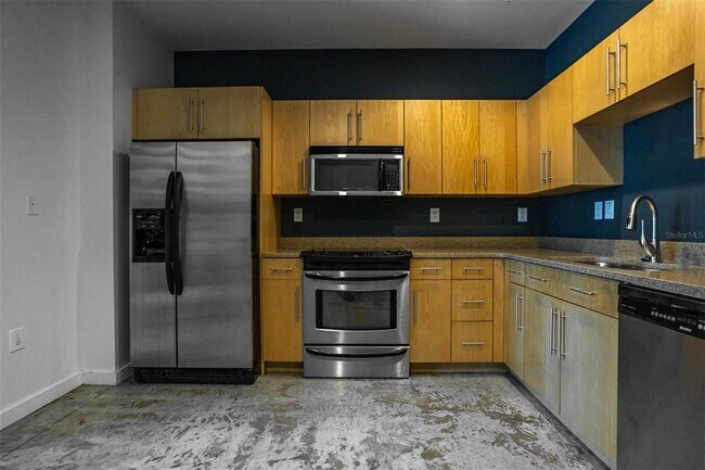 Foto del edificio - 5008 S MacDill Ave