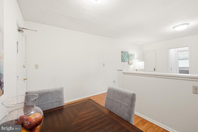 Foto del edificio - 7607 Eastern Ave NW