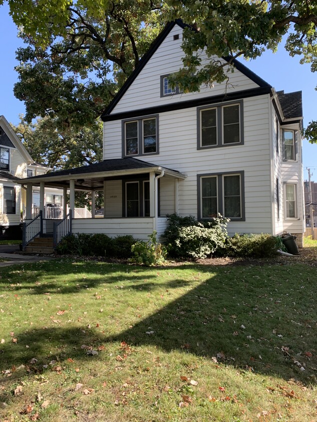 Primary Photo - 4929 Saratoga Ave