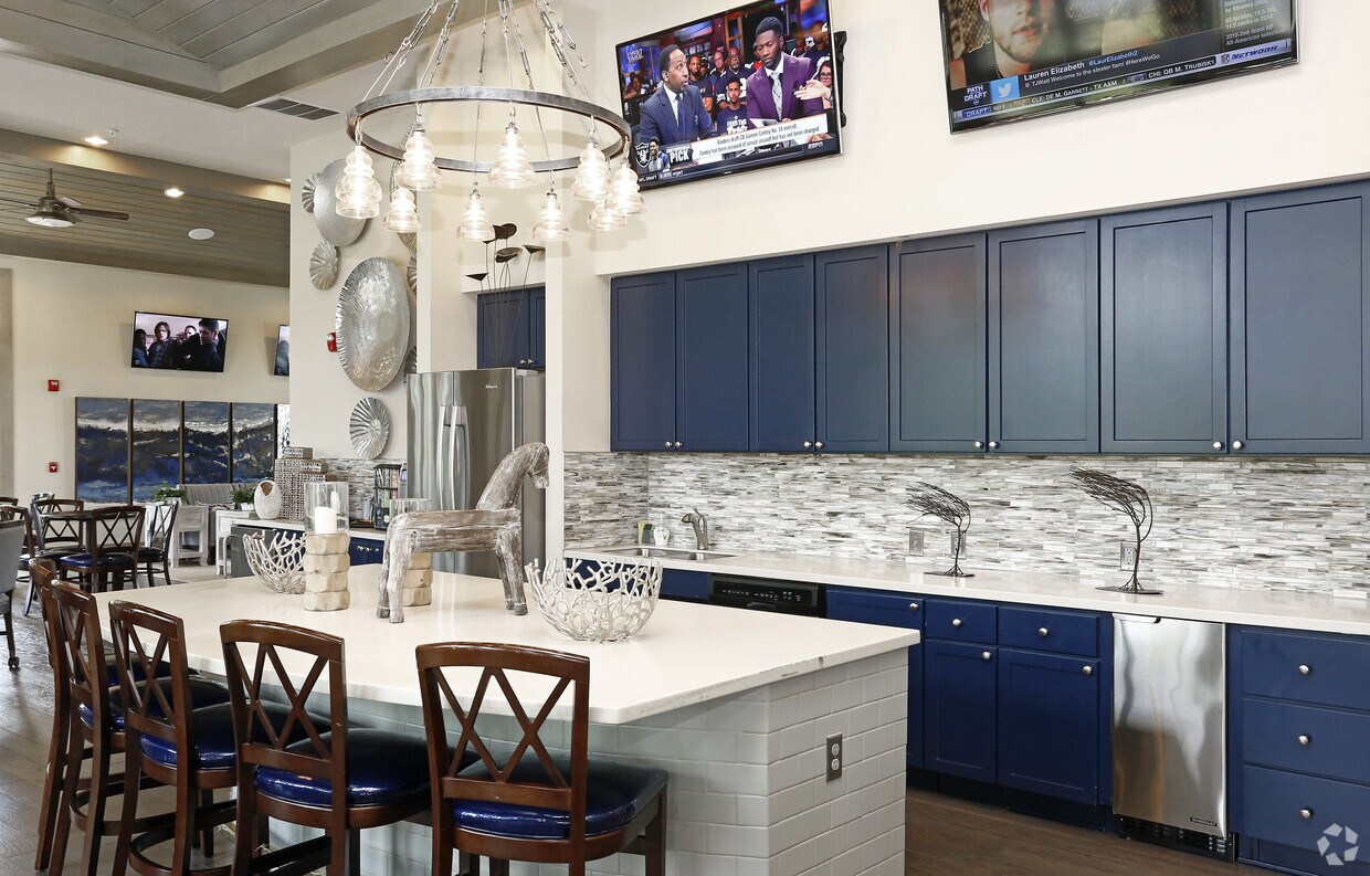 Foto principal - Camden Waterford Lakes