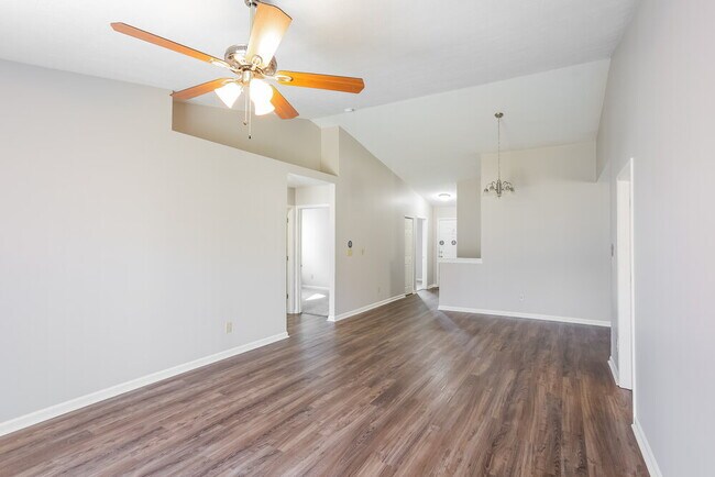 Building Photo - 11550 Ross Common Dr