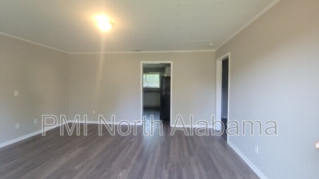 Foto del edificio - 4006 Foster Ave SW