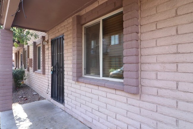 Building Photo - 1234 n 36th street # 133, phoenix az