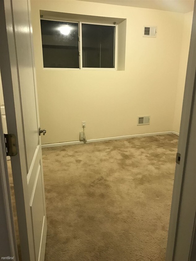 Building Photo - 58 Sinclair Ave