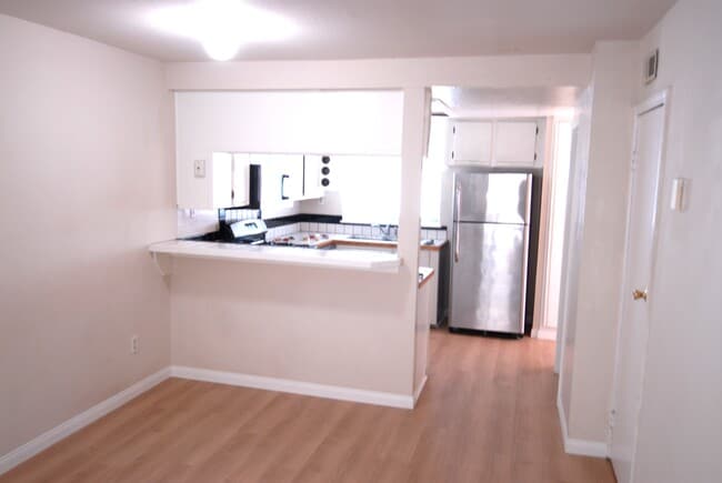 Building Photo - 230 16th Pl