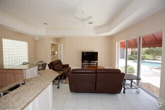 Building Photo - 15653 Glenisle Way