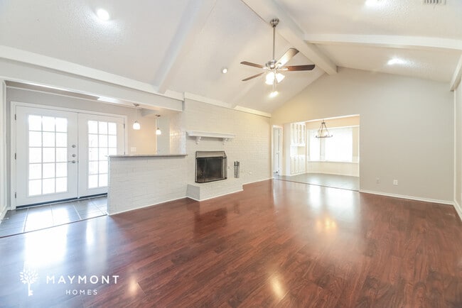Building Photo - 1604 Scottsdale Dr