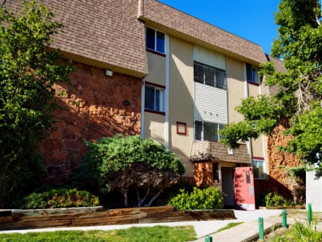 Foto del edificio - 707 W 96th Ave