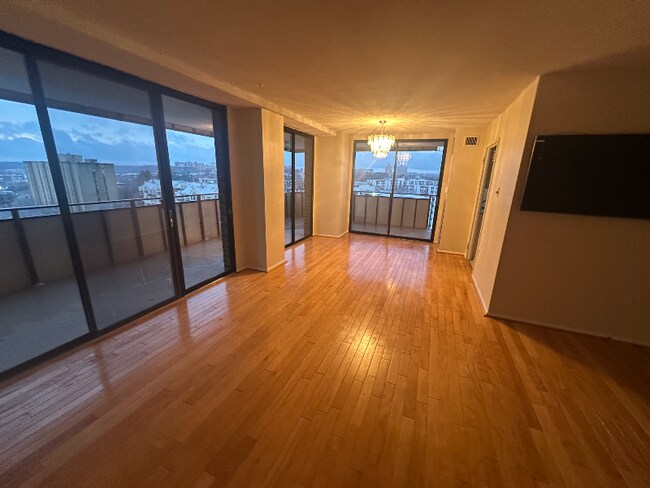 Foto del edificio - 250 S Reynolds St