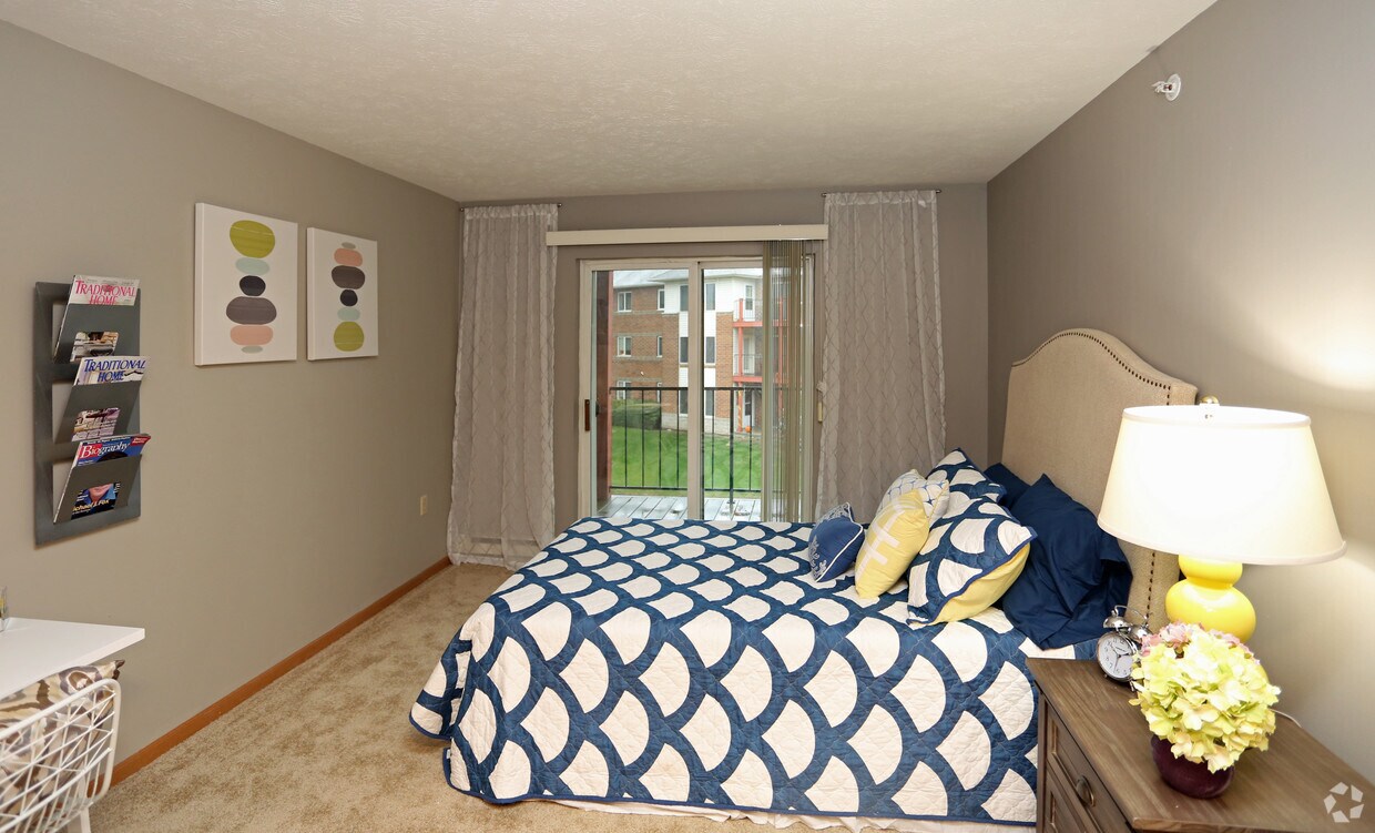 Riverwood Estates Apartments Apartments in Oak Creek, WI