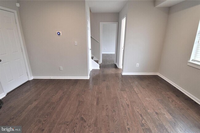 Foto del edificio - 429 18th St NE
