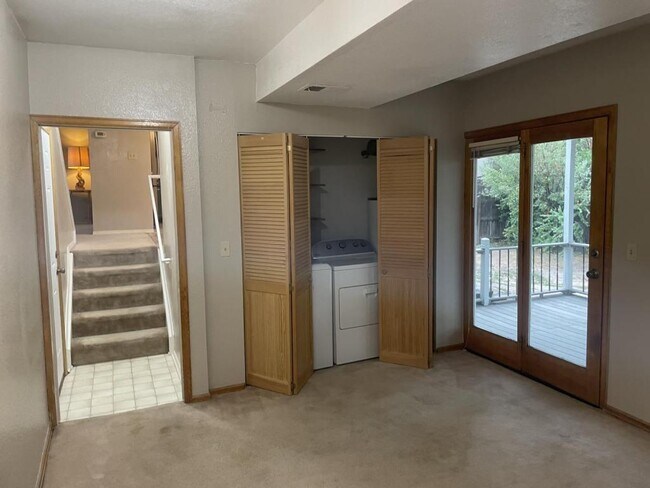 Foto del edificio - 8575 Cottonwood Way