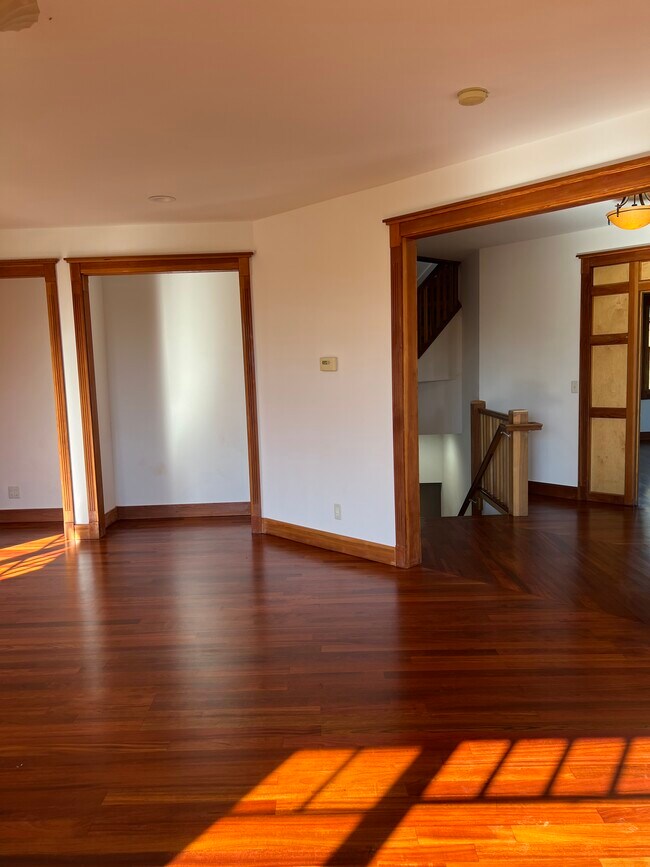 Building Photo - 5825 Saint Paul Ct