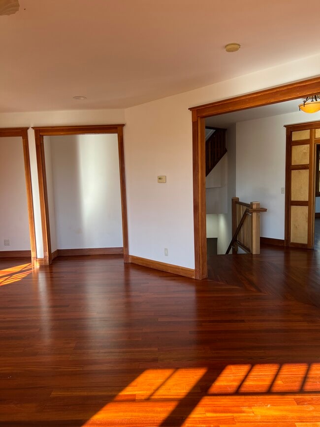 Foto del edificio - 5825 Saint Paul Ct