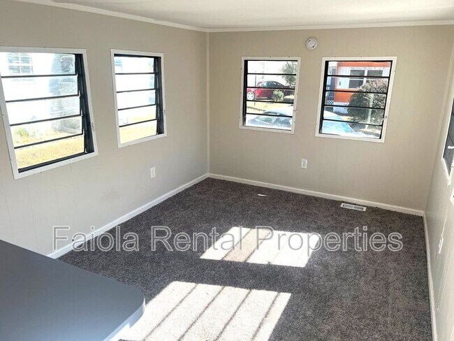 Foto del edificio - 35 Rita Faiola Ln