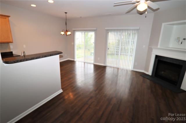 Foto del edificio - 2715 Early Flight Dr