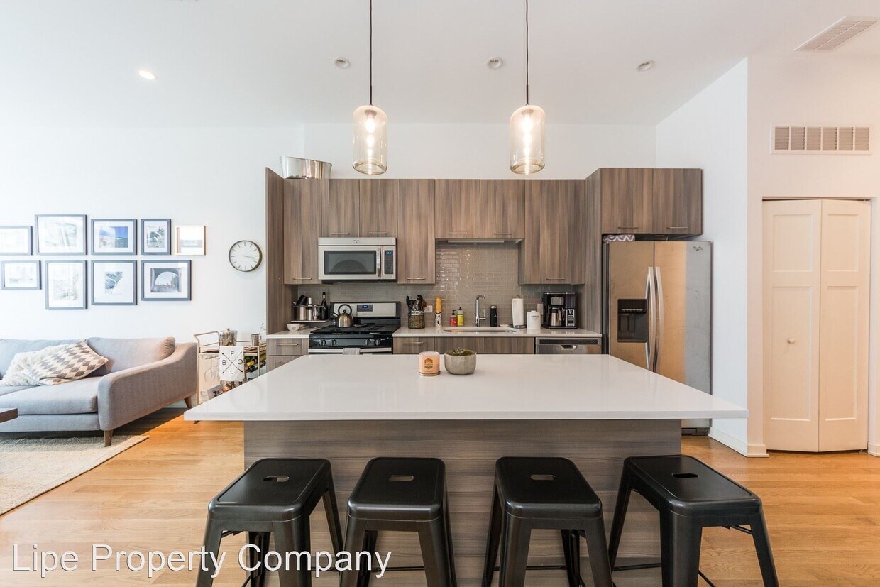 Foto principal - 1510 W Division St