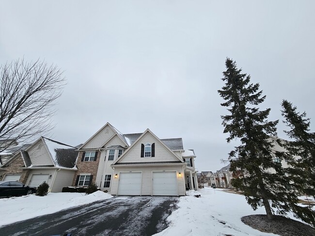 Building Photo - 1850 Stoney Ln