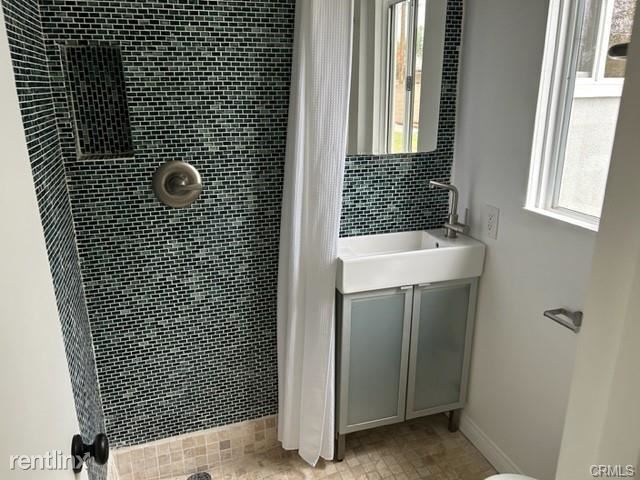 Foto del edificio - 3 br, 2.5 bath House - 477 Broadway