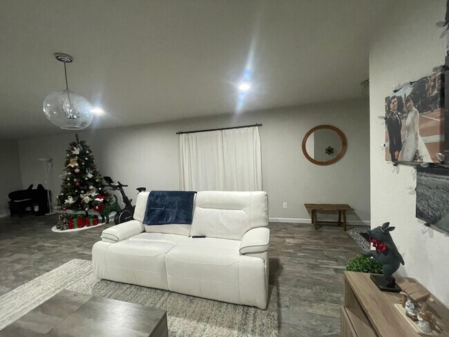 Foto del edificio - 3025 Antler Pt