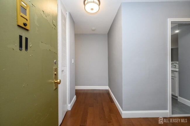 Foto del edificio - 301 Beech St