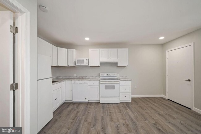 Foto del edificio - 22929 Frederick Rd