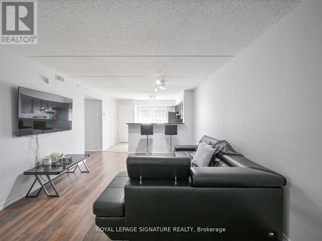 Photo du bâtiment - 1450-1450 Main St E
