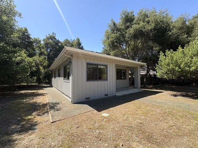 Foto del edificio - Beautiful 2BD/2BA ADU in Peaceful Portola Valley Setting
