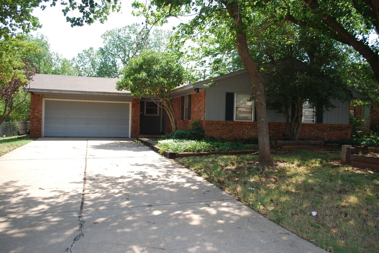 Photo - 6520 N Grove