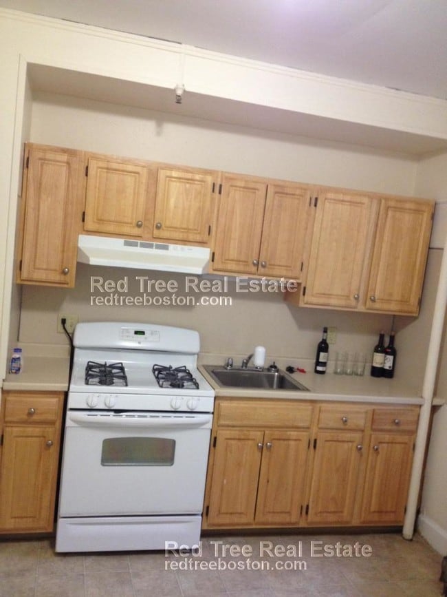 Photo - 127 Washington St Apartment