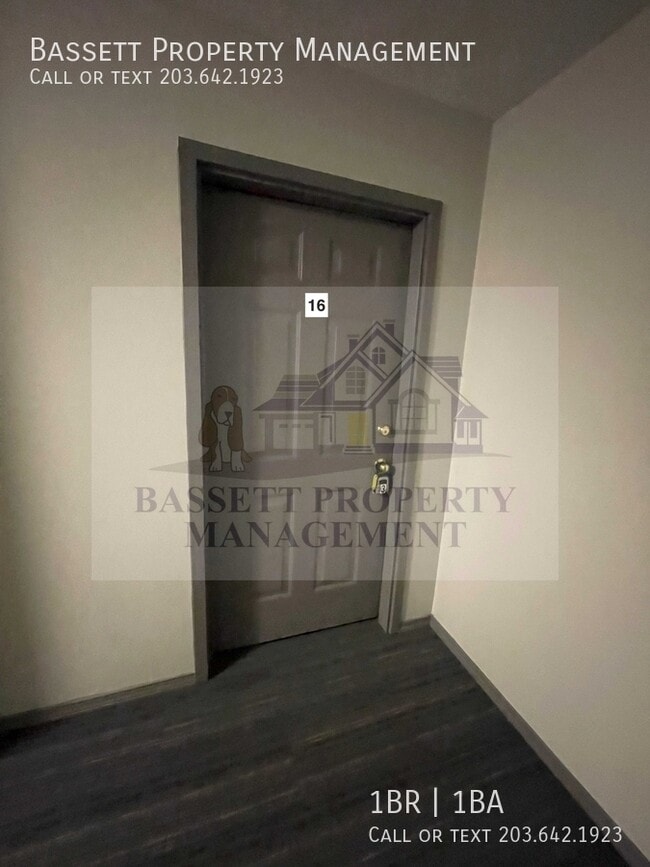 Building Photo - 30 Stoneycrest Dr
